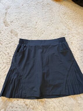 Mondetta Black Pleated-Panel Skort